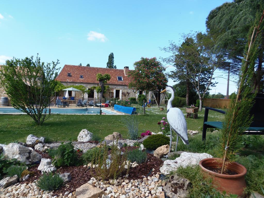 Maison Des Arbres Cours-de-Pile Exterior foto